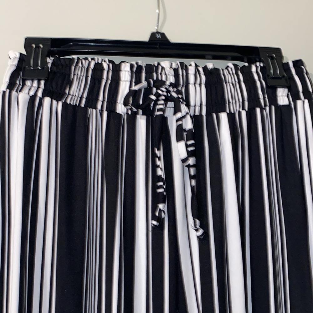 Women’s loose fit pants - Picture 5 of 9